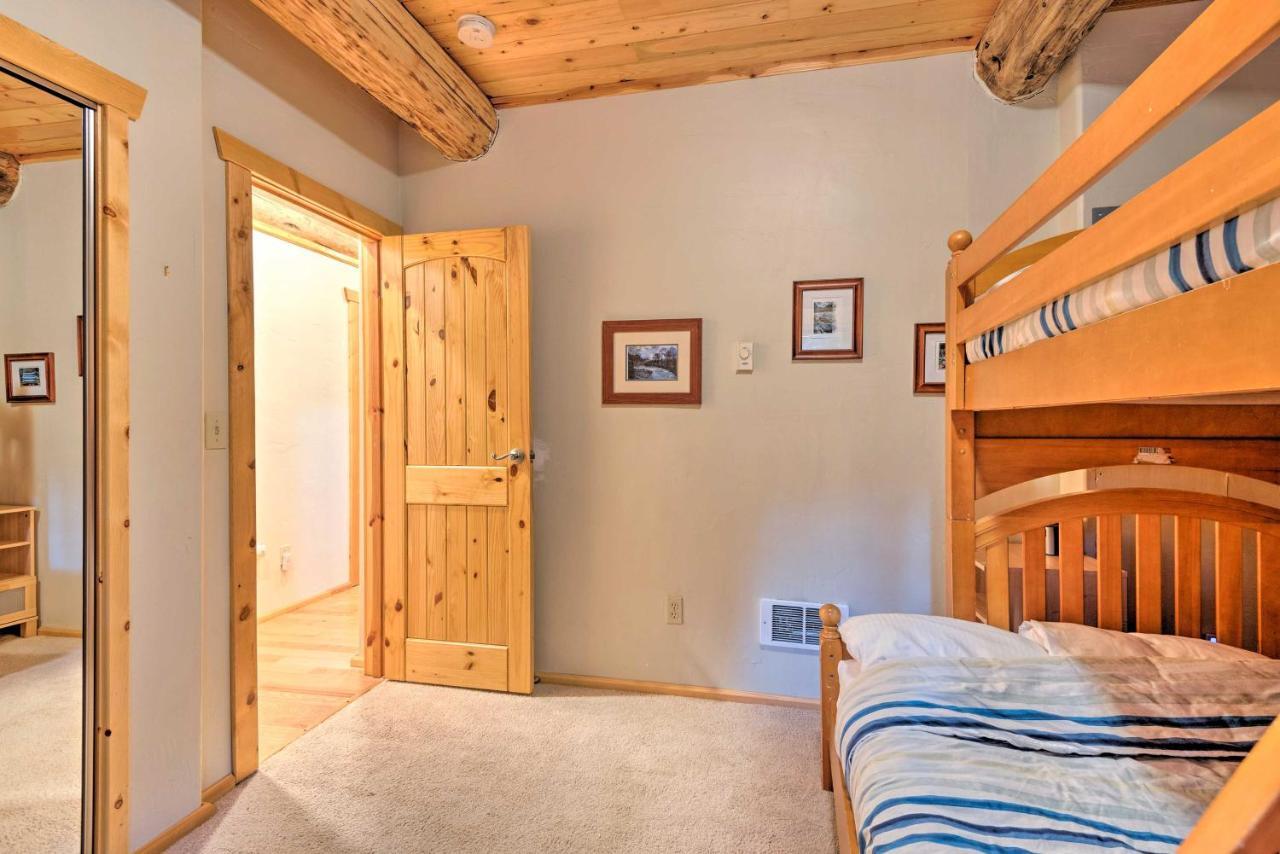 Riverfront Gold Bar Log Cabin Near Stevens Pass! Exteriör bild